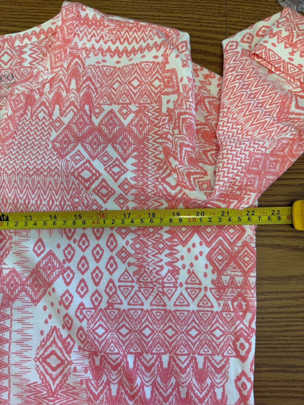 D&Co Henley NWOT Knit Tunic with Y Neck, Soft & Stretchy - Baby Pink - Picture 4 of 12